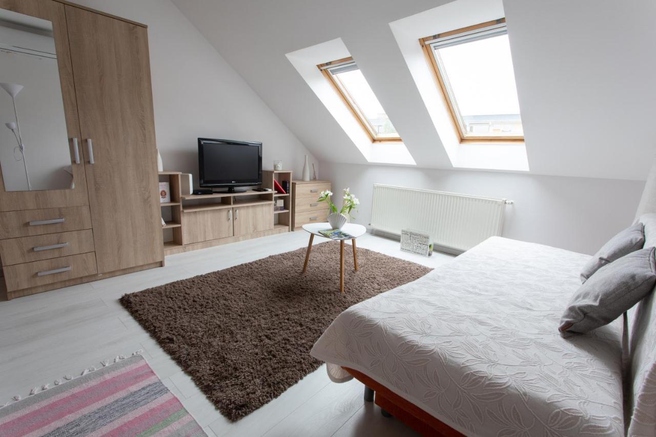 Aida Sport Apartman Eger Bagian luar foto