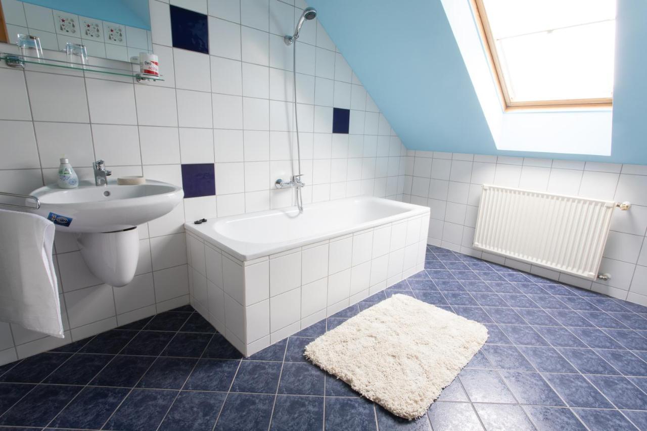 Aida Sport Apartman Eger Bagian luar foto