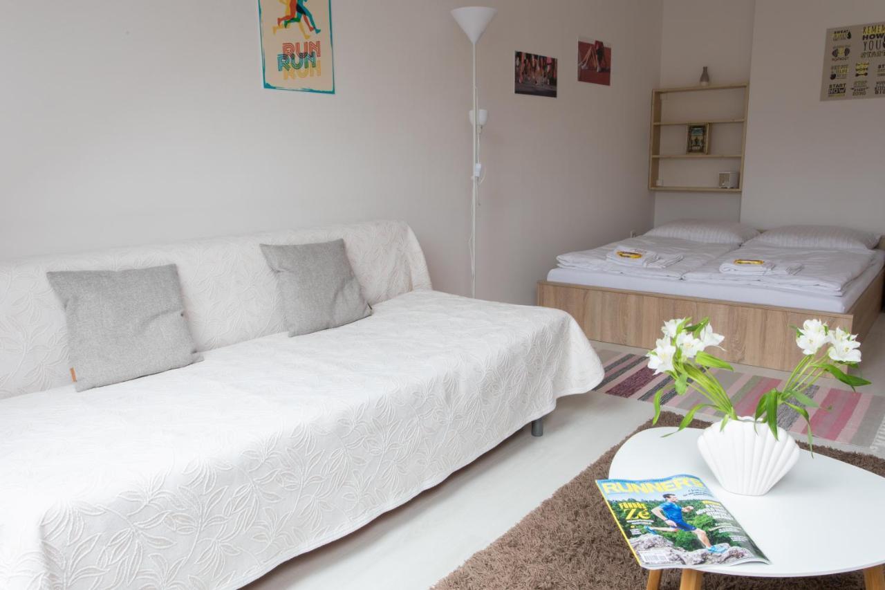Aida Sport Apartman Eger Bagian luar foto